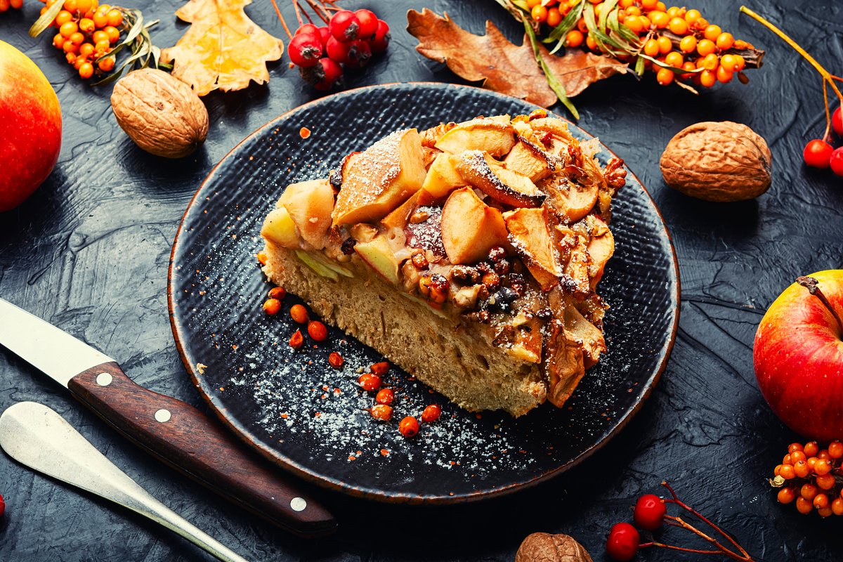 Как приготовить шарлотку на kefire? Простые рецепты — от классической в духовке до диетической