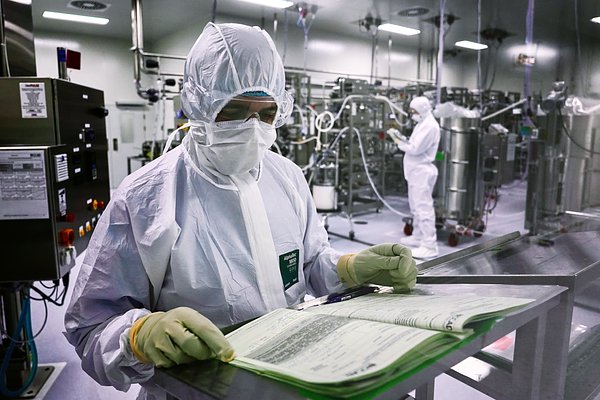 Фармацевтические конфликты замедляют разработку новых препаратов? Как AstraZeneca пытается предотвратить продвижение отечественного лекарства