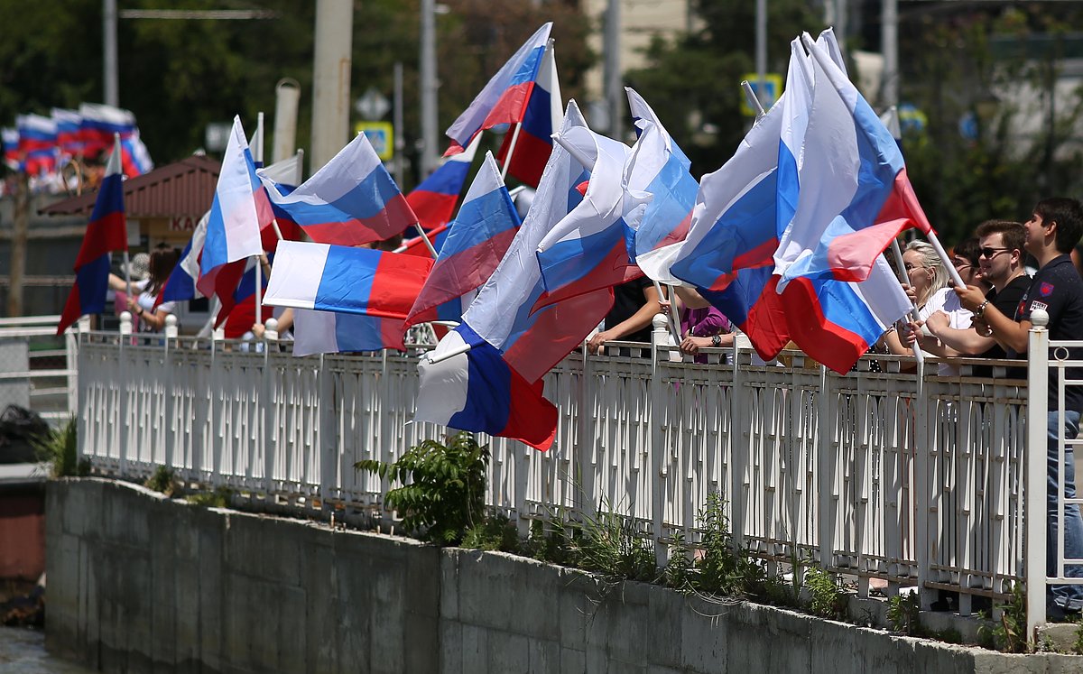 С Днём России! Красивые открытки и поздравления в честь праздника