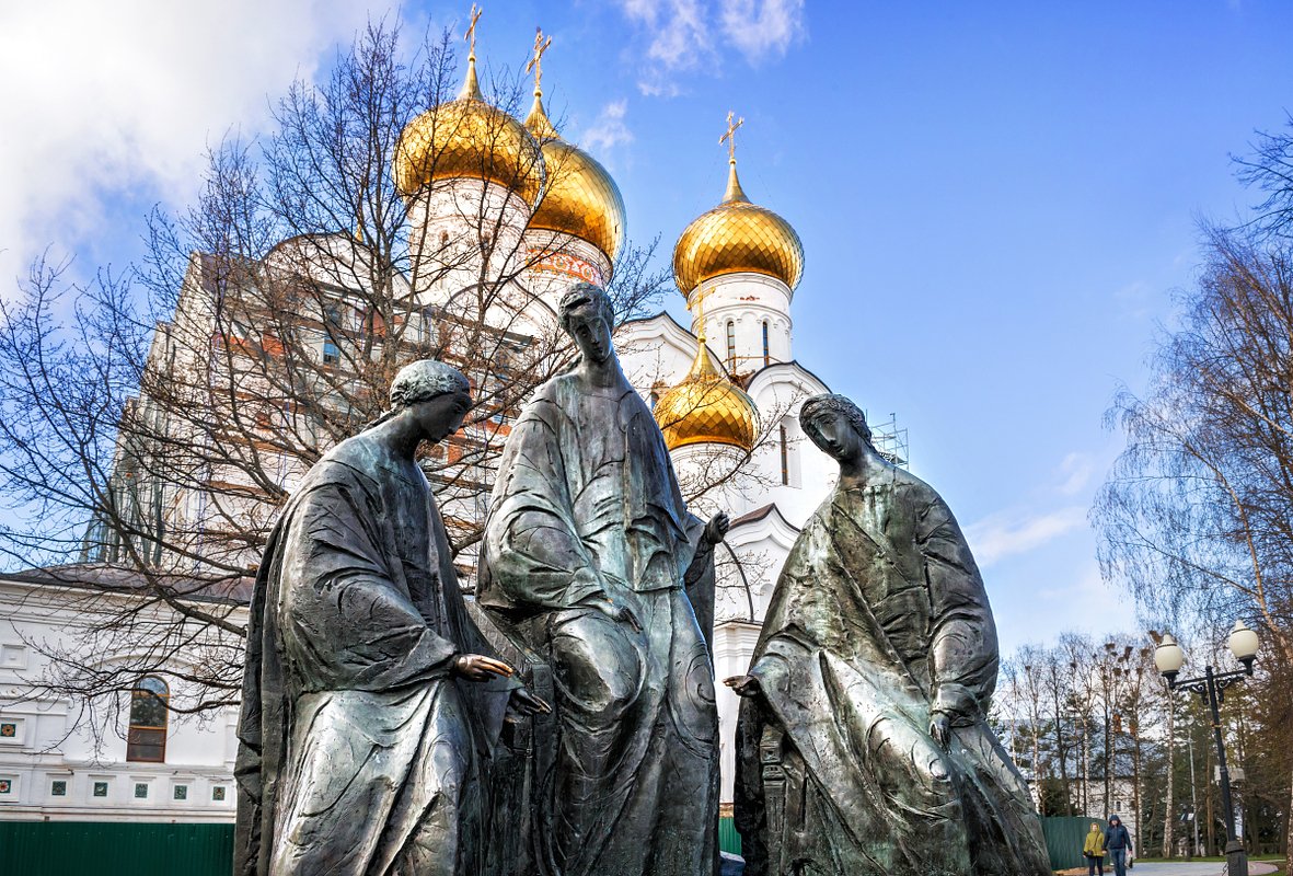 С праздником Святой Троицы! Открытки: более 40 уникальных картинок для поздравлений