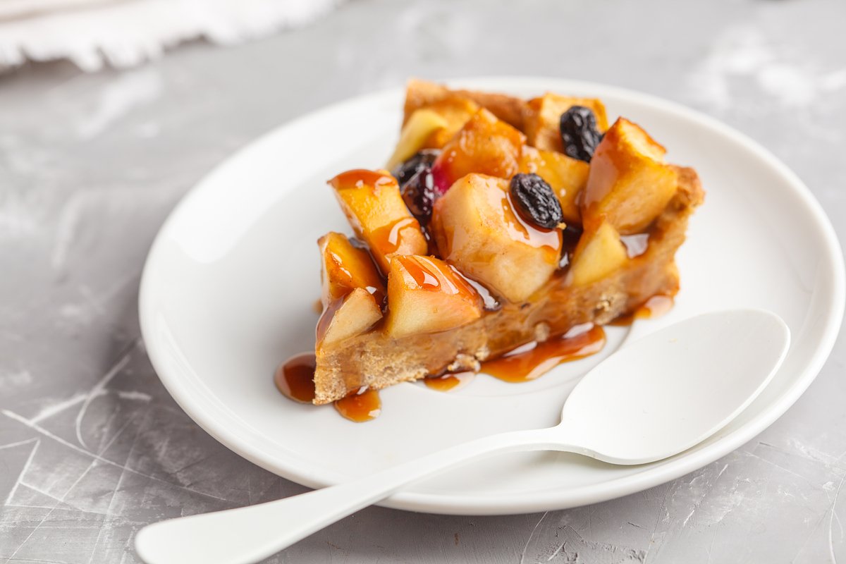 Как приготовить шарлотку на kefire? Простые рецепты — от классической в духовке до диетической