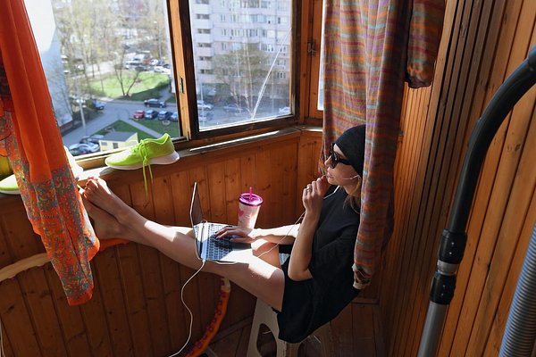 «Построены они были кое-как» Миллионы россиян живут в старых панельных домах. С чем они вынуждены мириться?