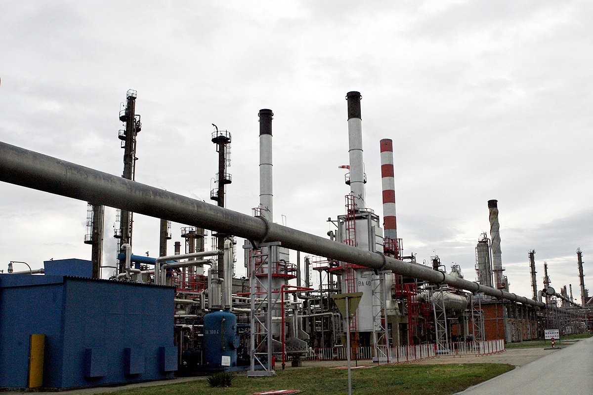 Россия не направила предложение Вучича по нефтаяной компании, обеспечивающей теплом всю Сербию – опасения о возможном кризисе