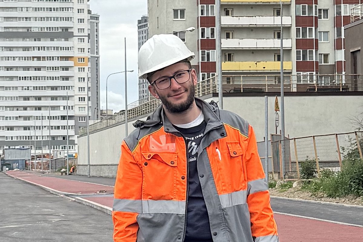 «Это гордость, мастерство и самоотдача». Как работники дорожного хозяйства думают о своей работе и как они меняют страну?