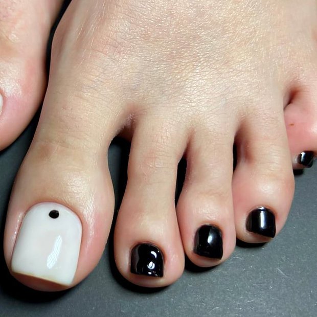 Модный педикюр на осень 2025 года: новшества и тенденции сезона