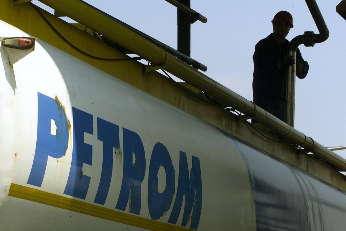 Европейская страна ввела режим ЧС из-за азербайджанской нефти. Что в ней нашли?