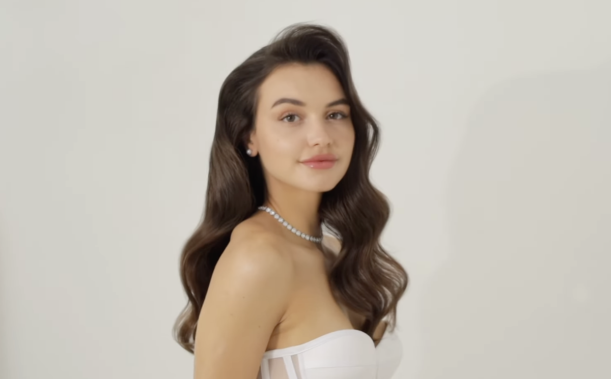 Волосы в Новый 2026 год: 15+ стильных идей для коротких, средних и длинных стрижек