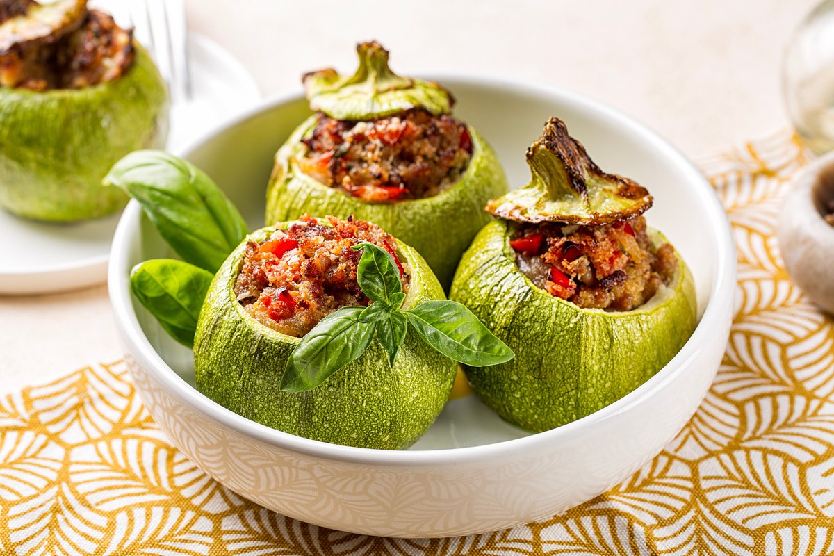 Рецепты фаршированных кабачков в духовке: топ-10 идей