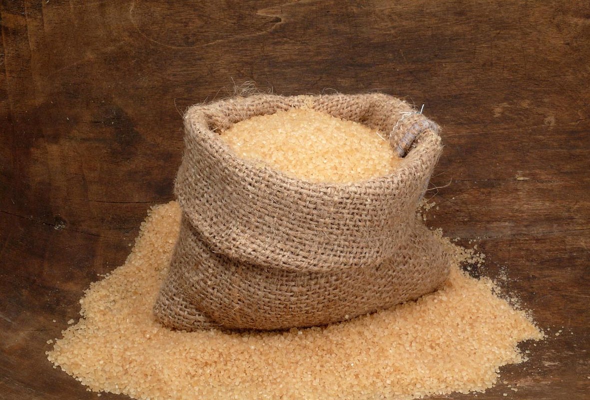 Тростниковый сахар: калорийность, польза и вред для организма