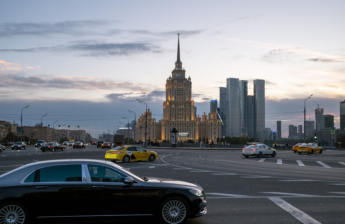 Путин утвердил новые пошлины для автомобилистов и мигрантов. Они вступают в силу 1 сентября