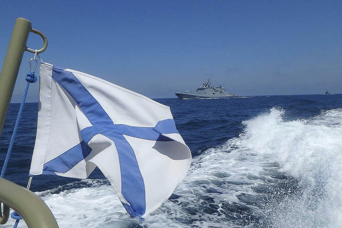 Поздравления с Днём Военно-Морского Флота 2025: в стихах и прозе, короткие и длинные