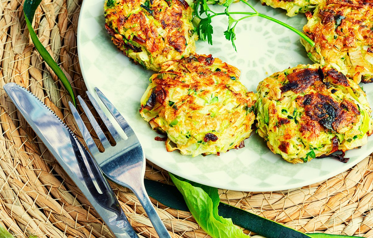 10 уникальных рецептов котлет из кабачков: как приготовить сочные и вкусные блюда