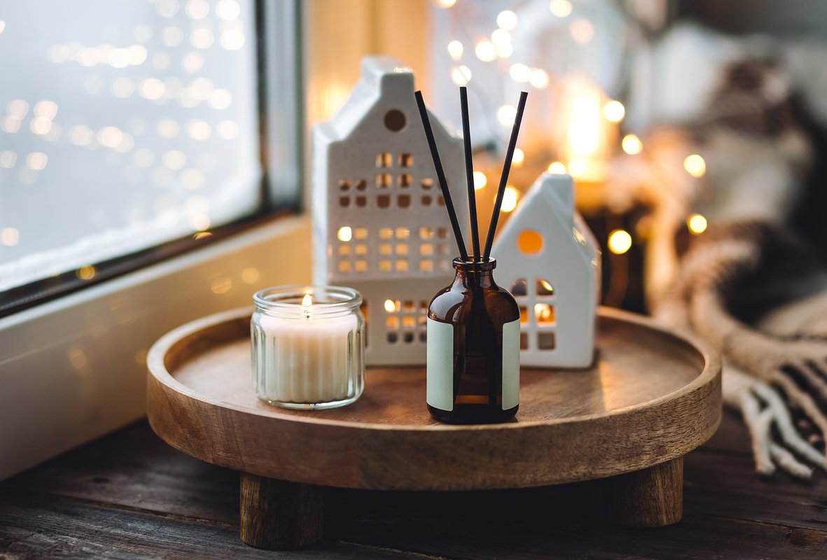 Как украшать квартиру к Новому году — 2026: лучшие идеи и тренды