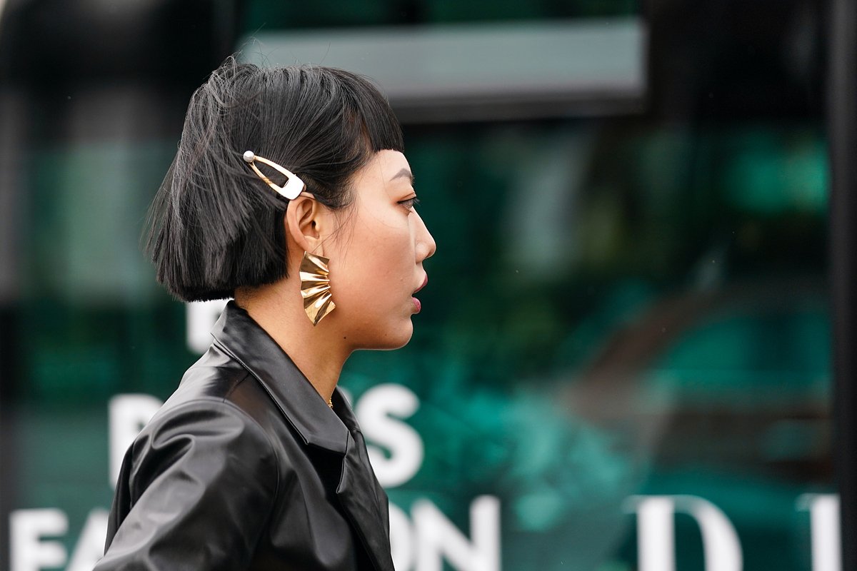 Волосы в Новый 2026 год: 15+ стильных идей для коротких, средних и длинных стрижек