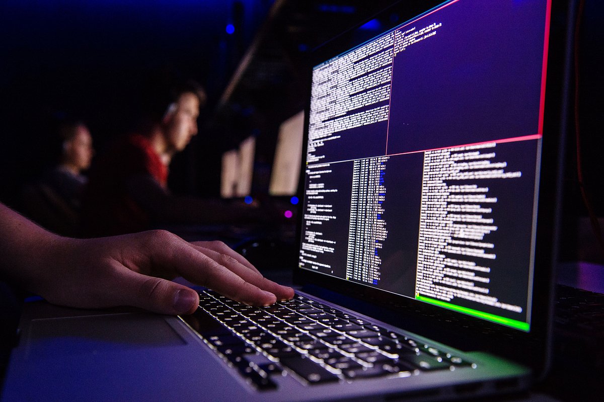 Будущее программирования: Как искусственный интеллект преображает индустрию разработки