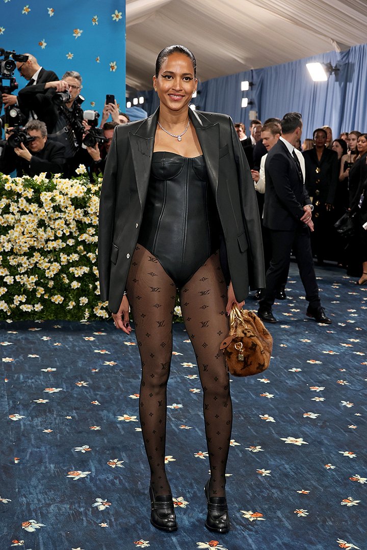 Звезды блистали на Met Gala, нарушая дресс-код. Как это было?