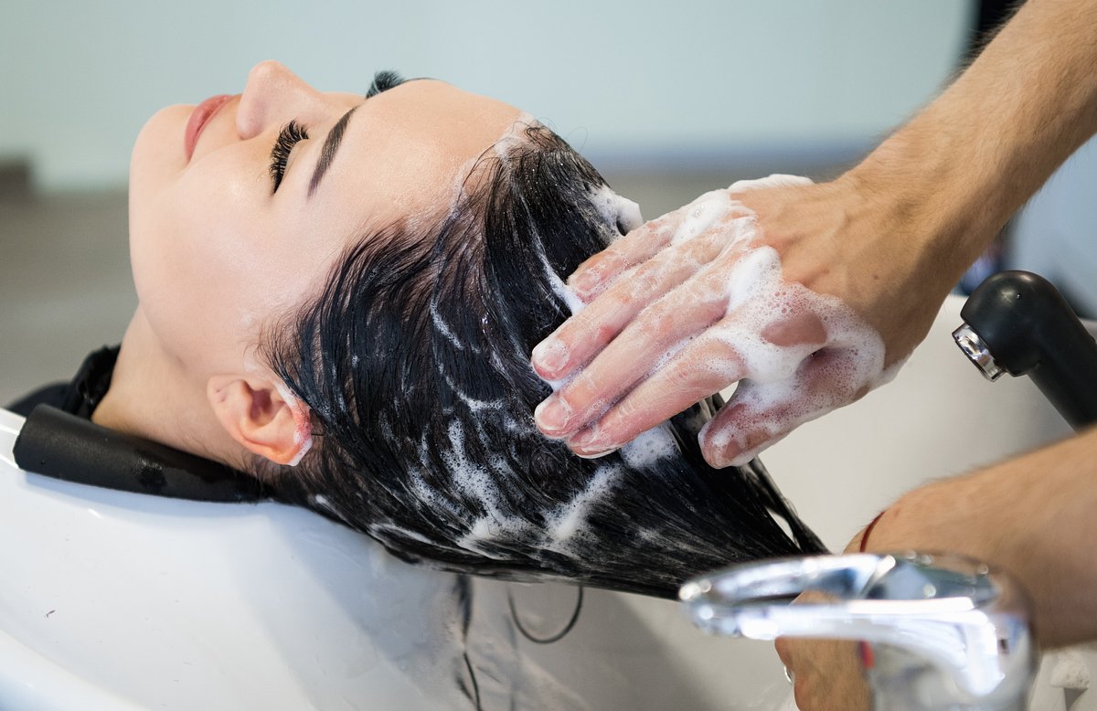 Что такое пористые волосы? Описание и рекомендации по уходу