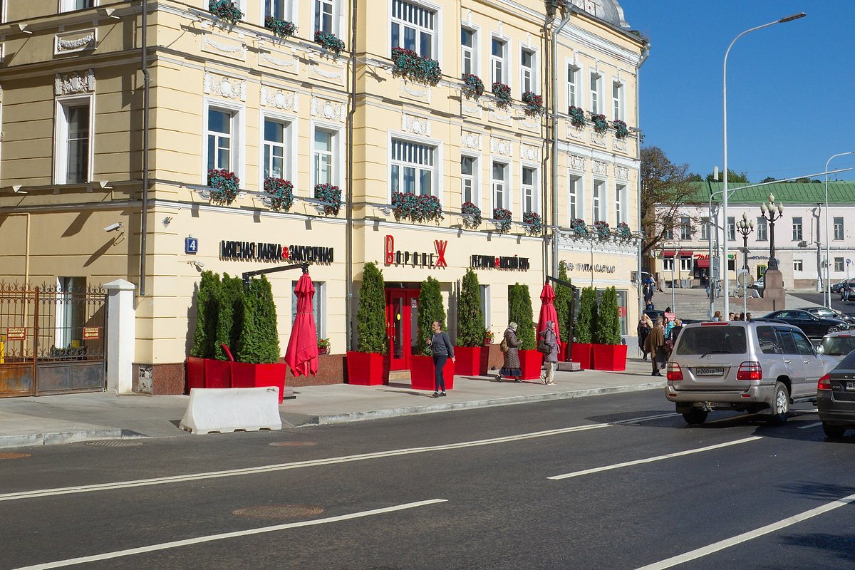 Топ-15 ресторанов Москвы с летними верандами для отдыха на свежем воздухе