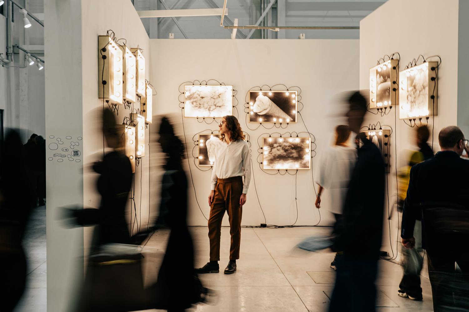 Ярмарка современного искусства Cosmoscow