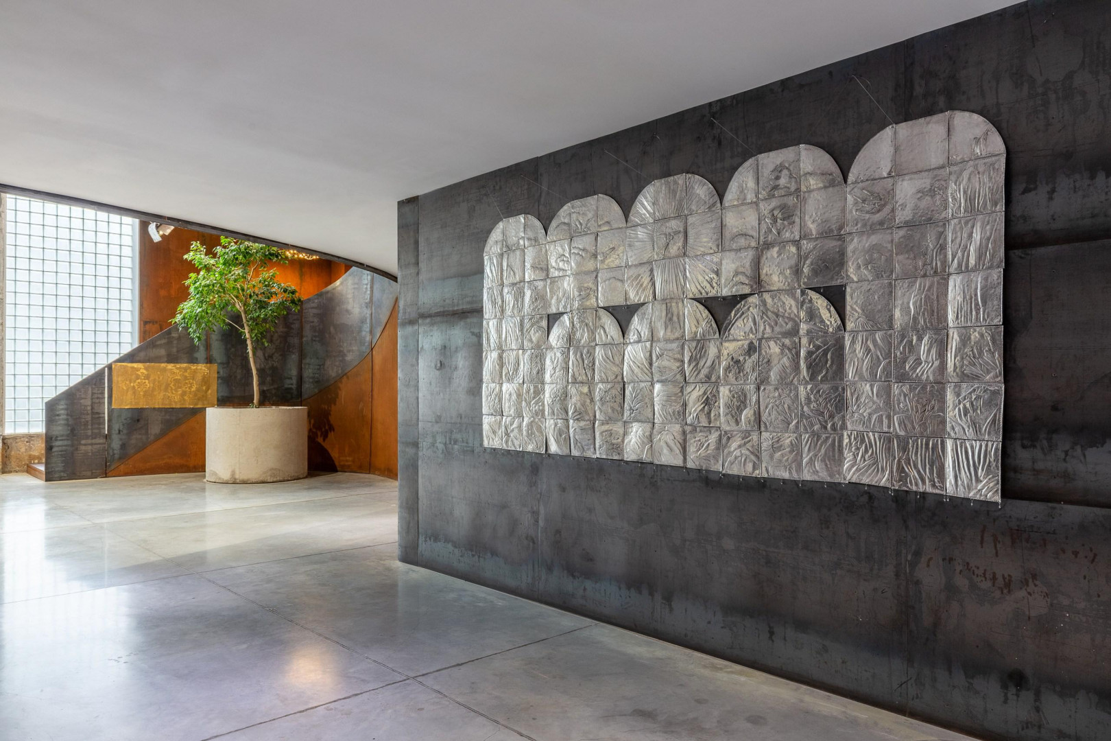 Александра Лапаева, панно «Там»