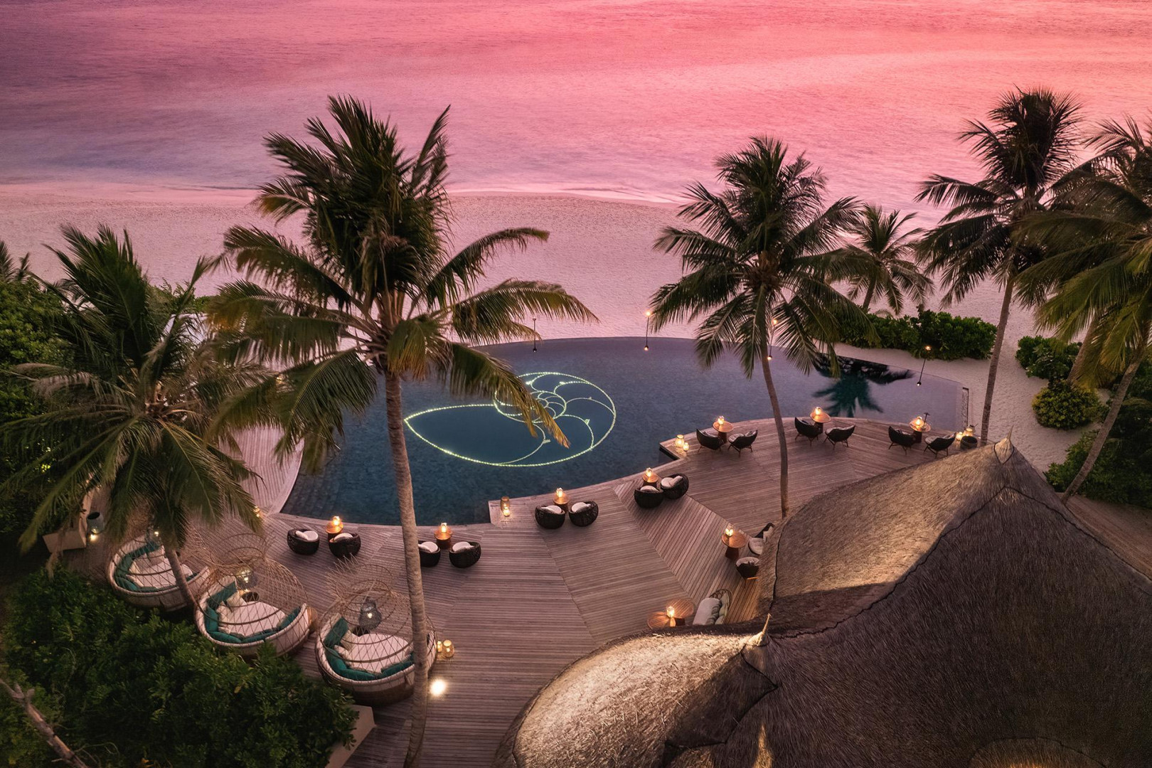 Отель The Nautilus Maldives