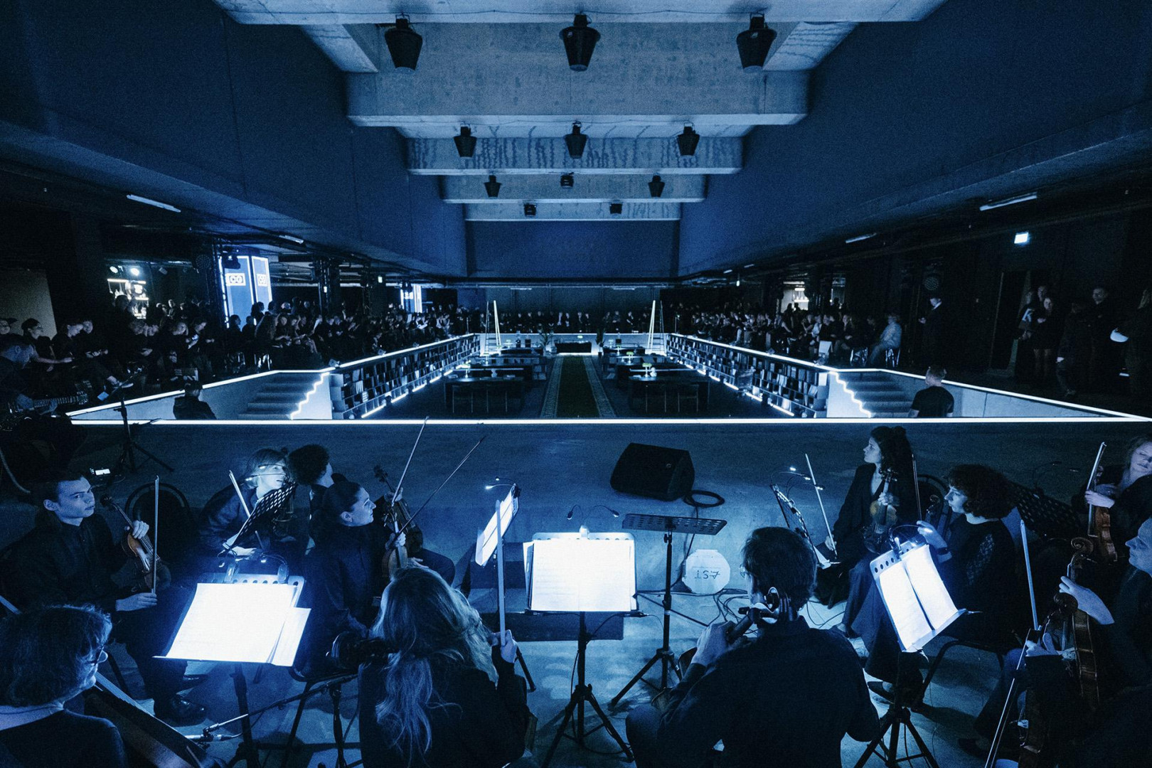 Инсталляция Silent Opera