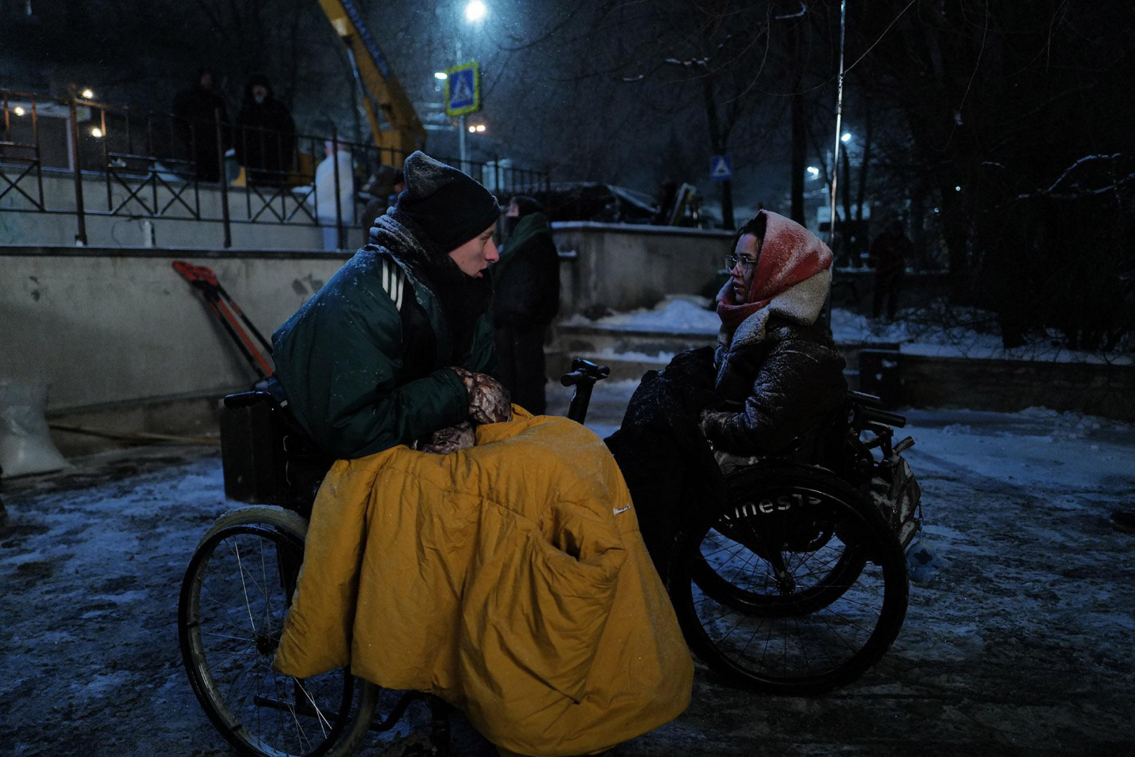 Кадр из сериала «Встать на ноги»