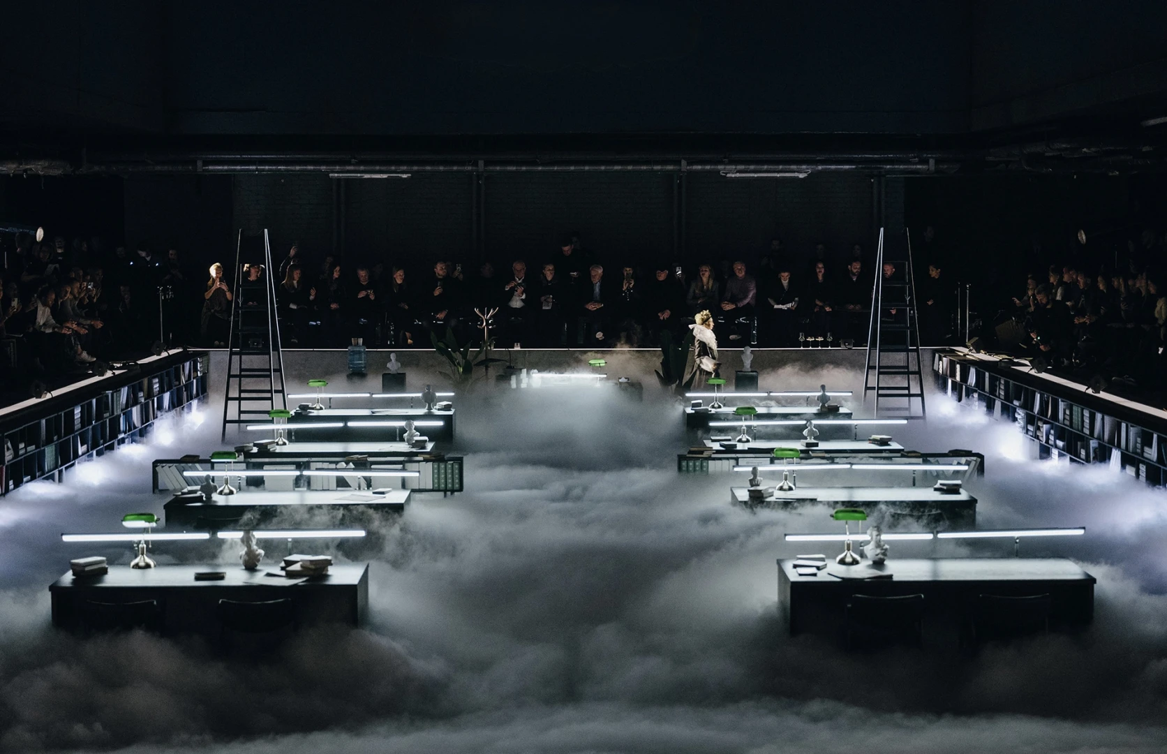 Инсталляция Silent Opera