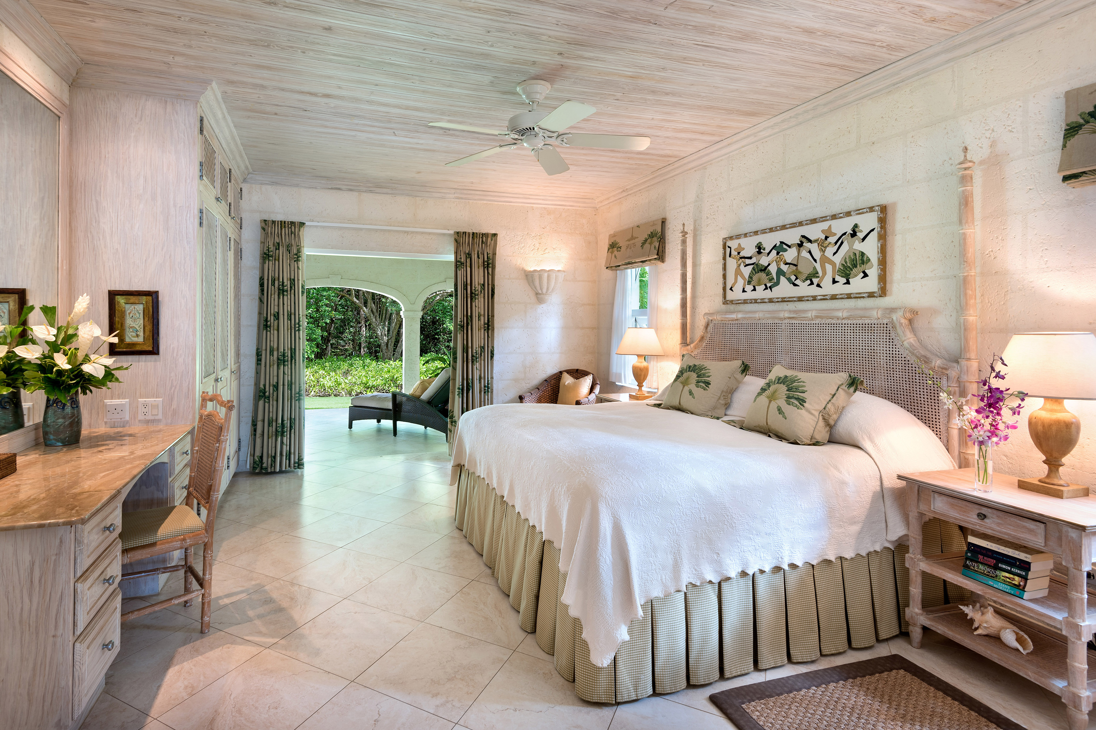 Спальня виллы Tamarind в отеле Coral Reef Club, Барбадос