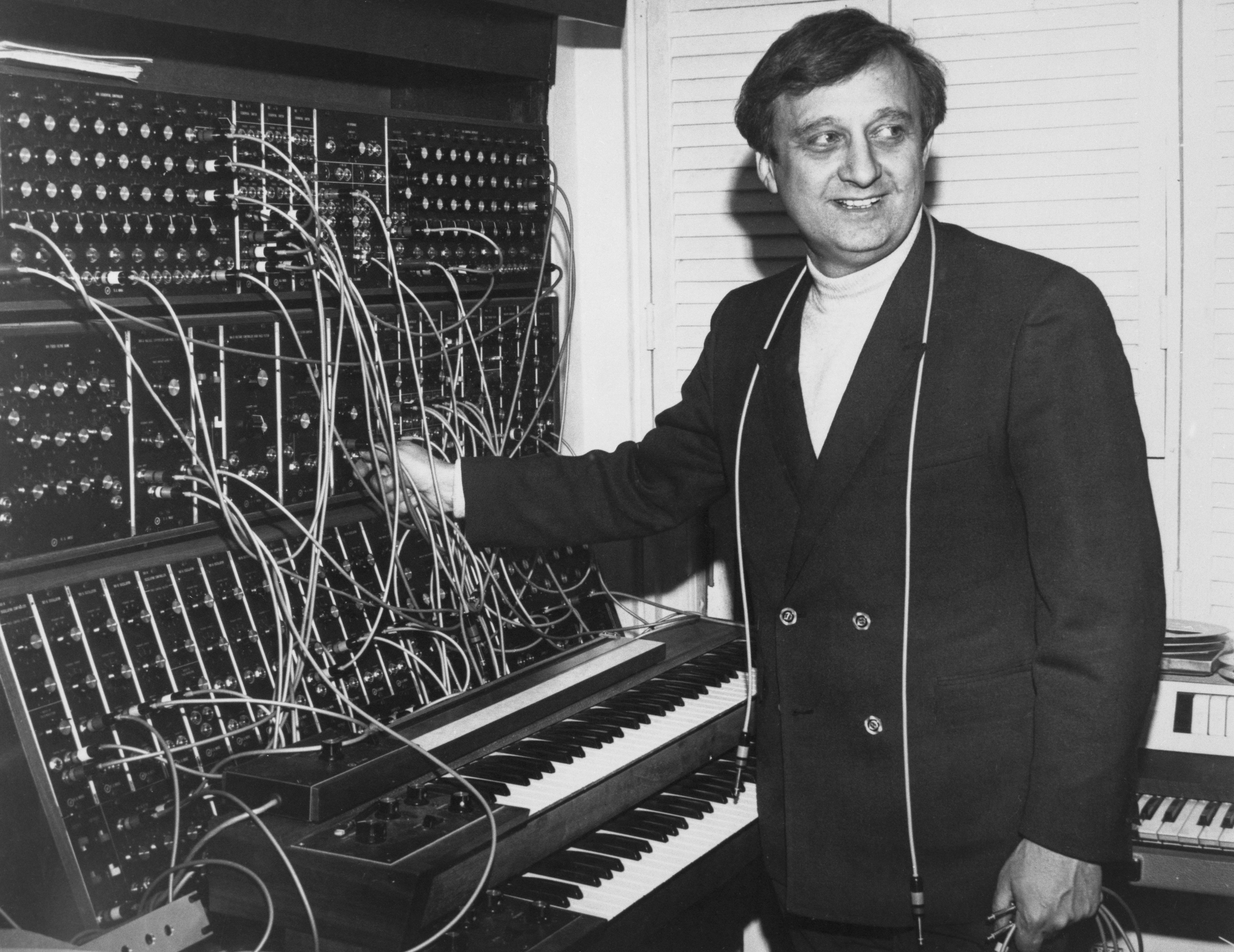 Герсон Кингсли в полной мере использовал инструмент в своем альбоме Music to Moog By