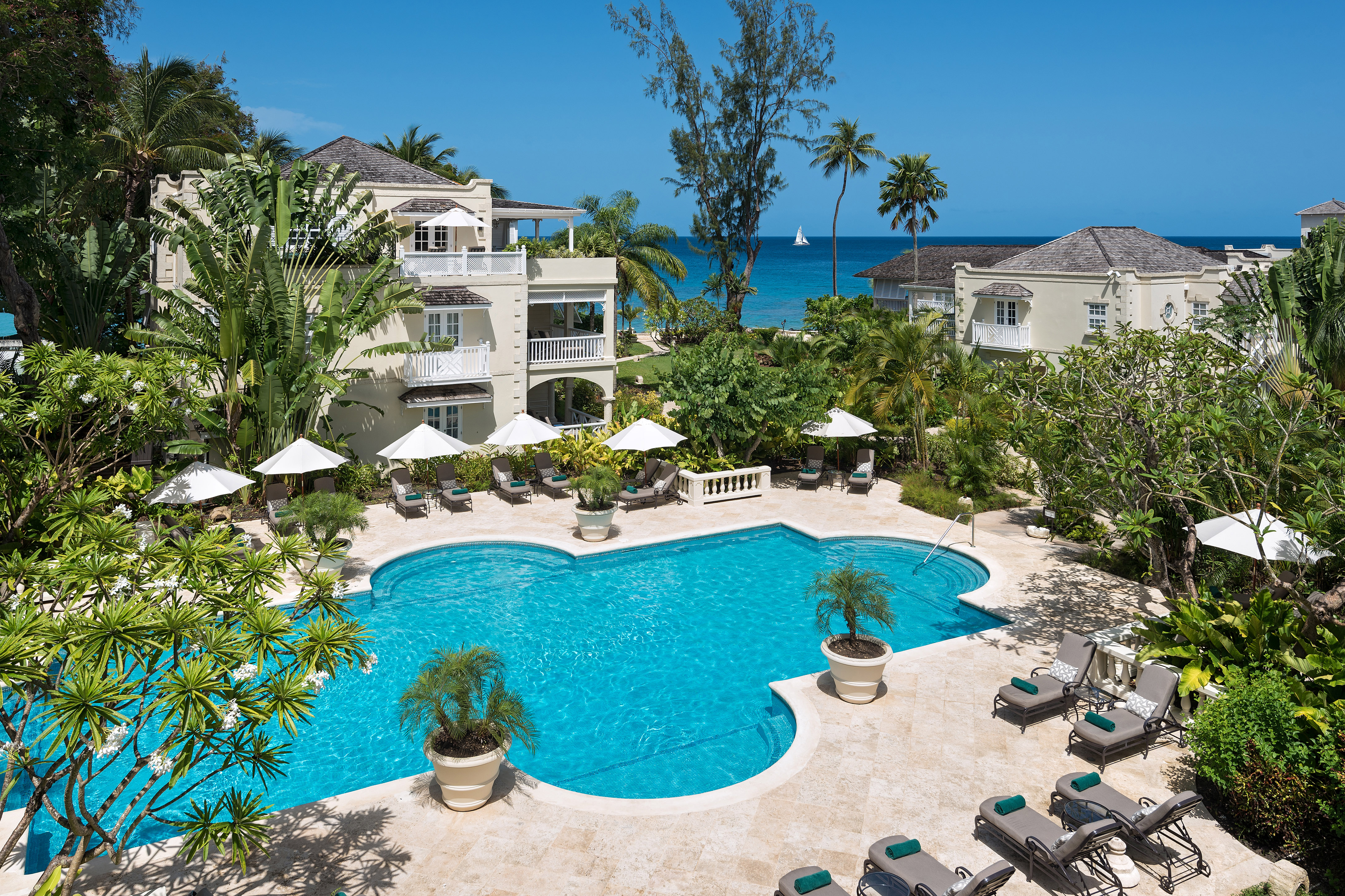 Бассейн в отеле Coral Reef Club, Барбадос