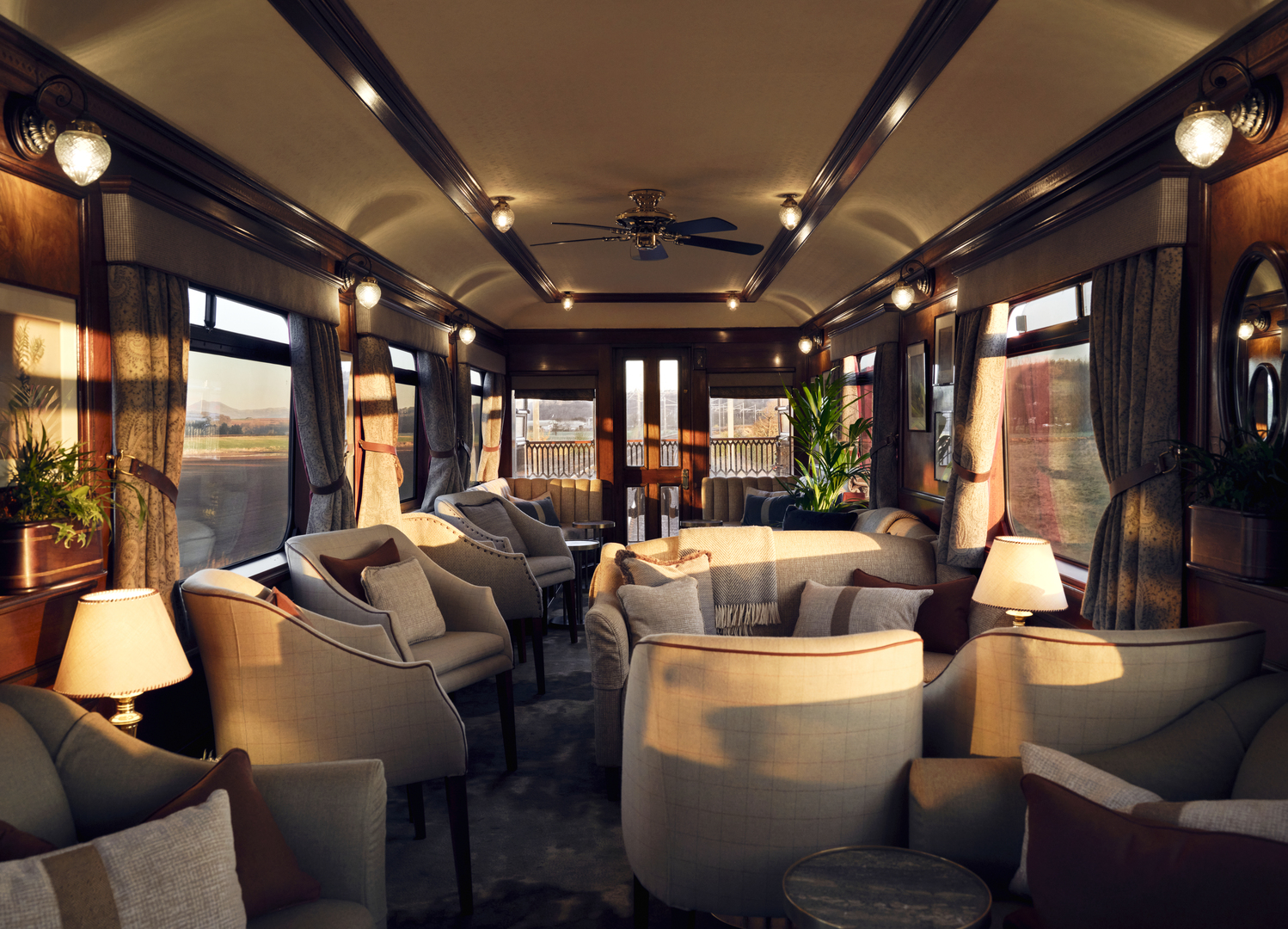Поезд Royal Scotsman, роскошный опыт в шотландских высокогорьях