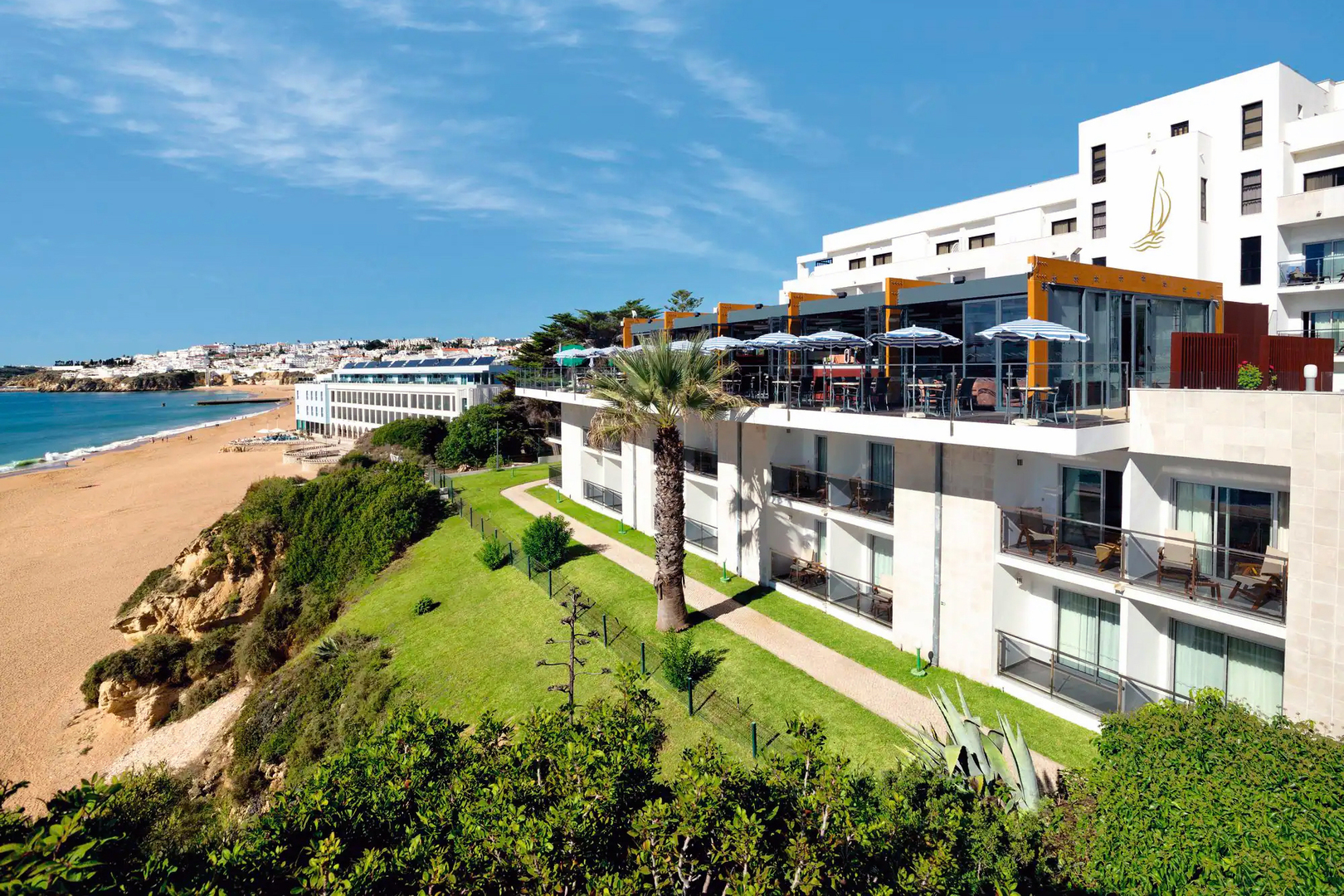 Hotel Alisios, старый город, популярный выбор в Алbufeira
