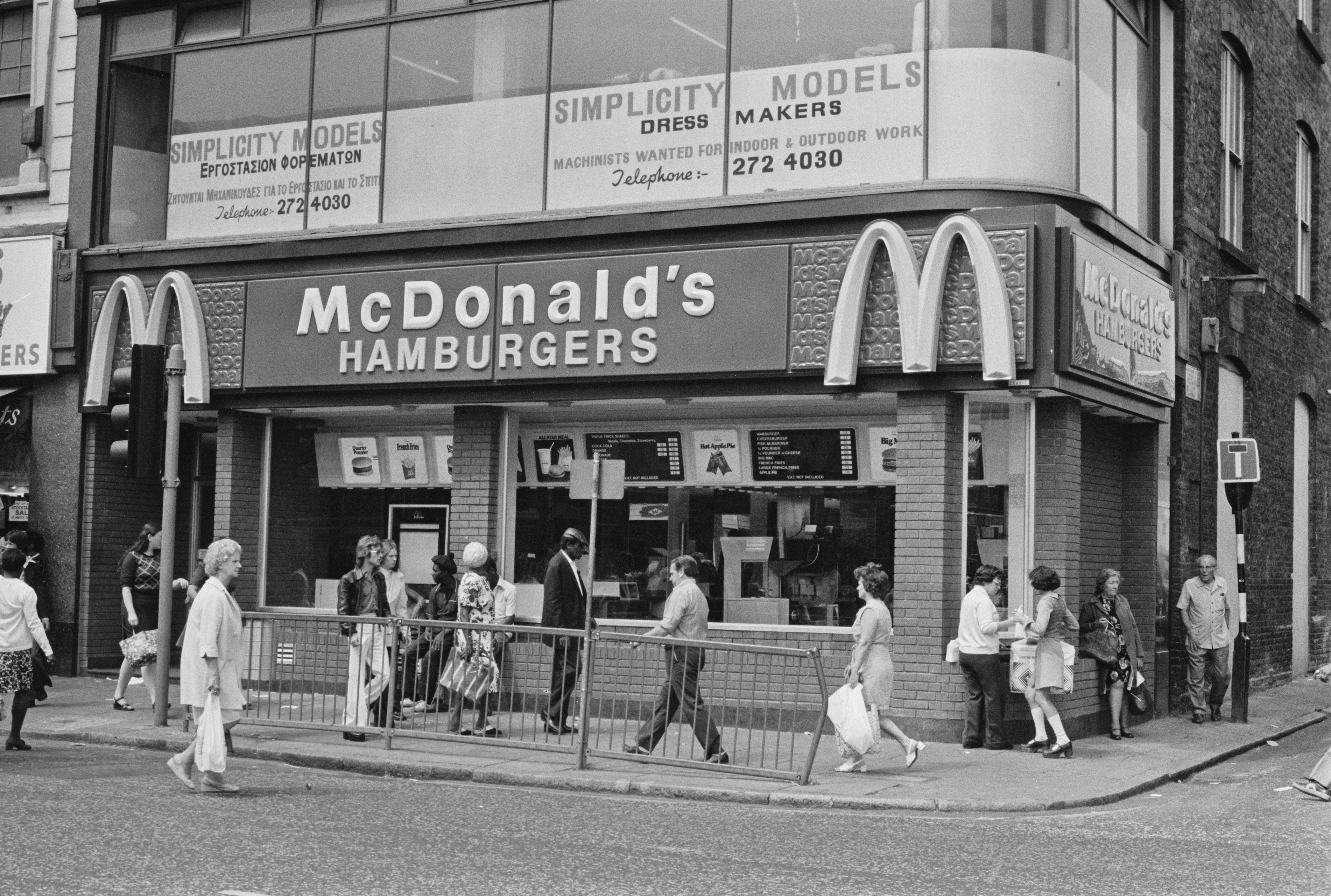 Новая ветка на Seven Sisters Road в северном Лондоне, 1976 год