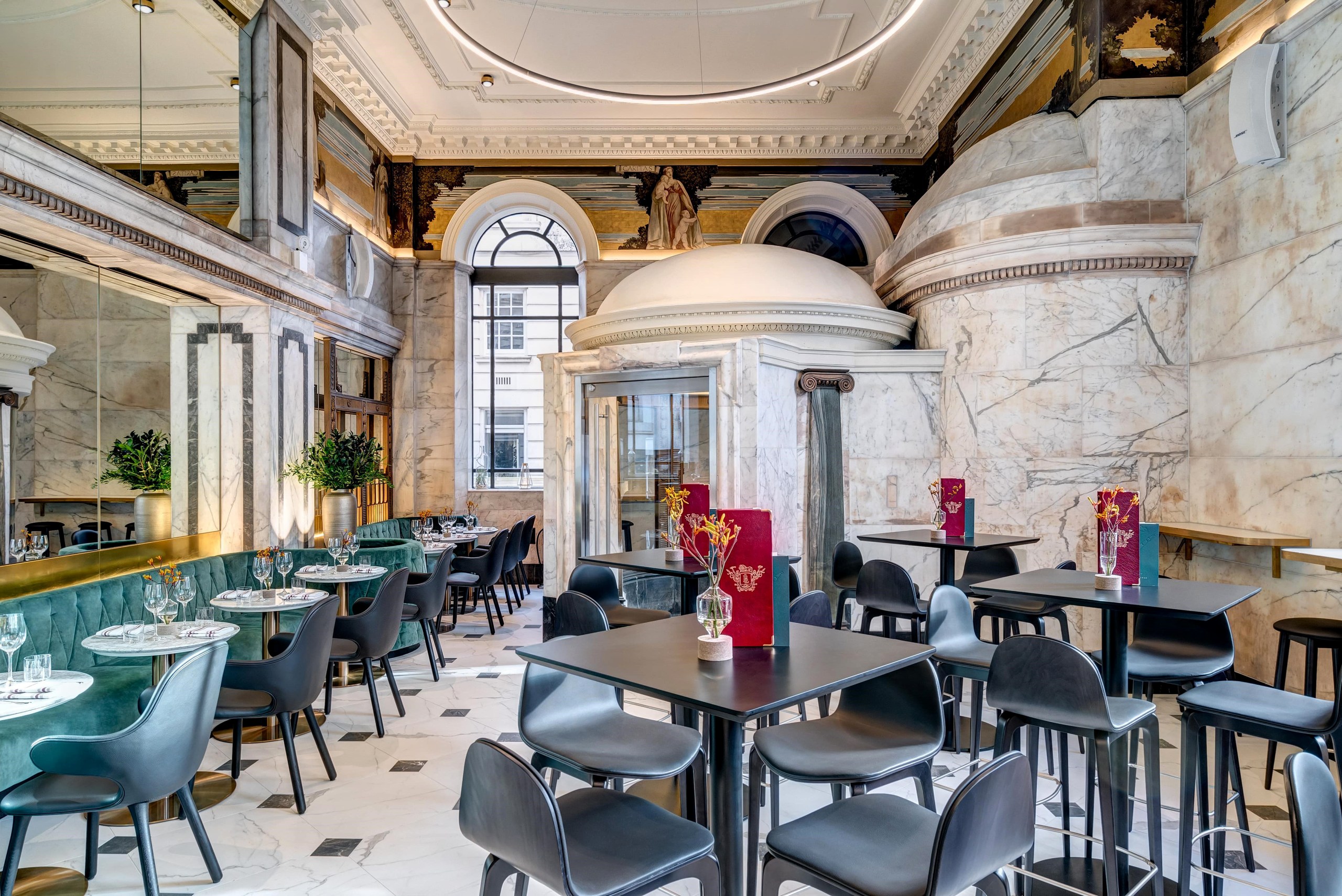 Apex Temple Court Hotel, один из лучших бюджетных отелей Лондона